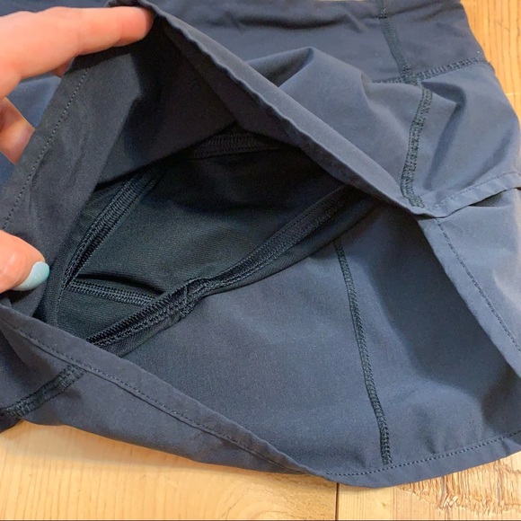 Lululemon Speed Short 4-way Stretch 2.5" inseam Black size 6 - Picture 5 of 12